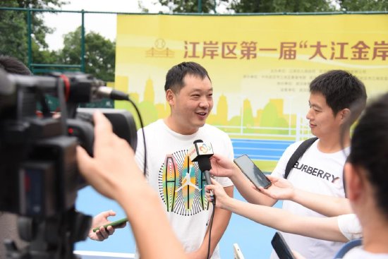 王傲接受采访