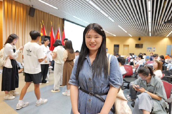 华中科技大学公共管理专业学生阳乐