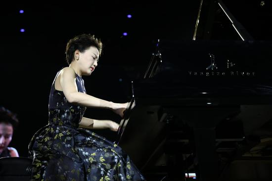 青年钢琴音乐家,中央音乐学院副教授,杨姗姗演奏巴拉基列夫《云雀》