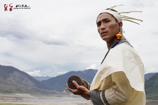 男主角诺布钍呷