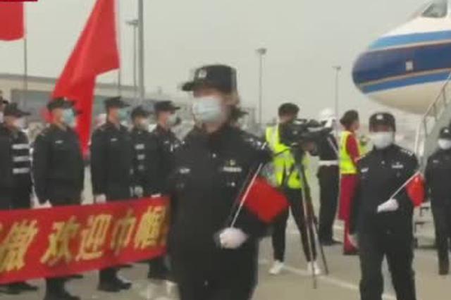 黑龙江监狱系统援湖北工作队50名女警平安凯旋