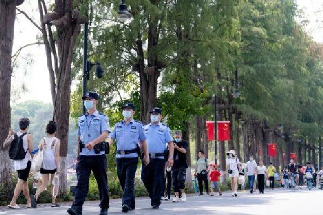 武汉警方启动高等级勤务 力保端午假期平安