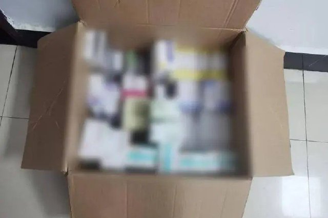 武漢警方破獲醫(yī)保詐騙案 查扣1100余盒藥品