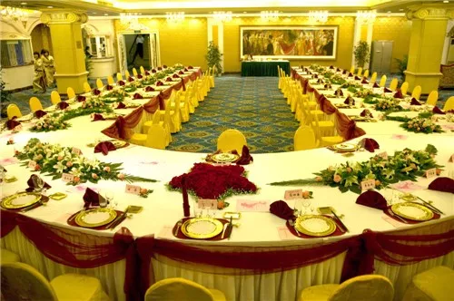 t型台桃花台先后设计有桃花台,t型台,u型台等异形台型及"昭君出塞","