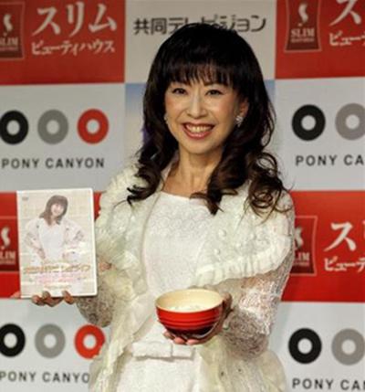 日本56岁老太减30斤变美魔女身材不输嫩模