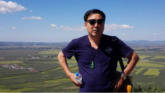 王研,字天瀑,号石开,1959年12月24日出生,籍贯