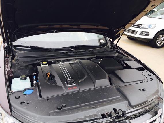 发动机动力方面,众泰z700全系搭载1.