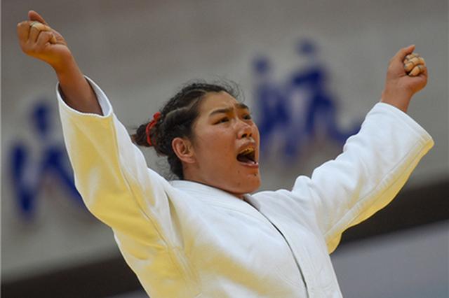 李扬在全运会女子柔道比赛中夺金 省政府致贺电