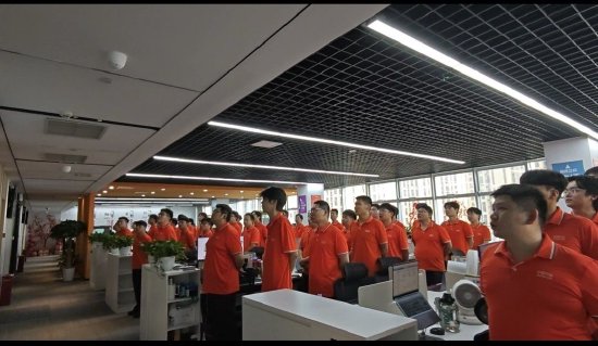 （强化员工培训，持续优化客户服务体验）