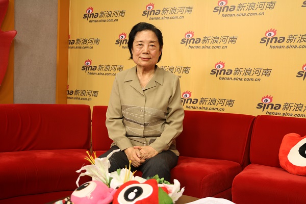 黄科大教授胡大白