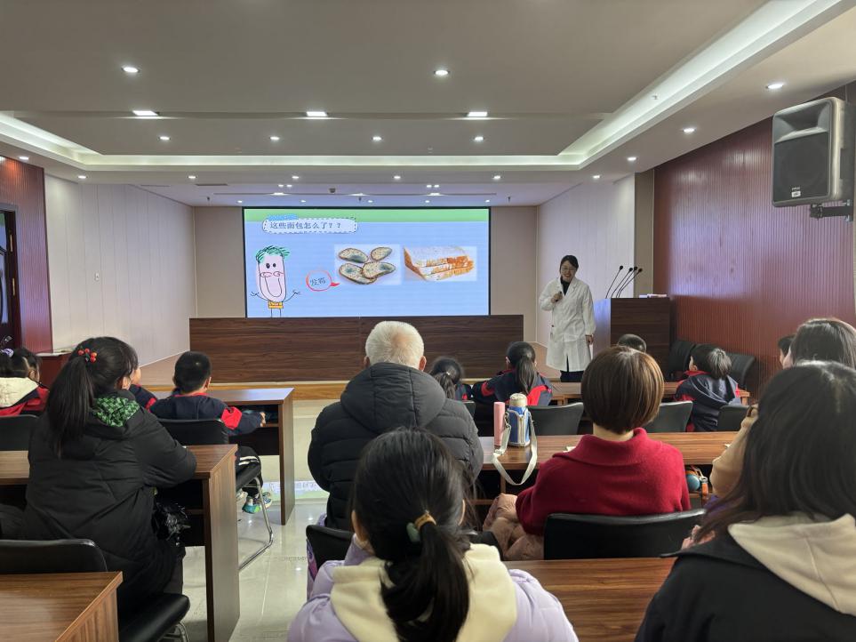 省级科普教育基地开封市食品药品质量安全中心开展实验室开放活动