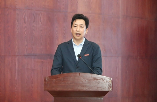 理事长牛钦民作重要讲话