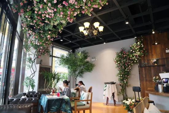 像花店一样的咖啡馆,复古梦幻仙气爆表