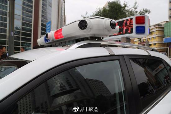 神器助力!郑州交警启用新型车载移动抓拍设备