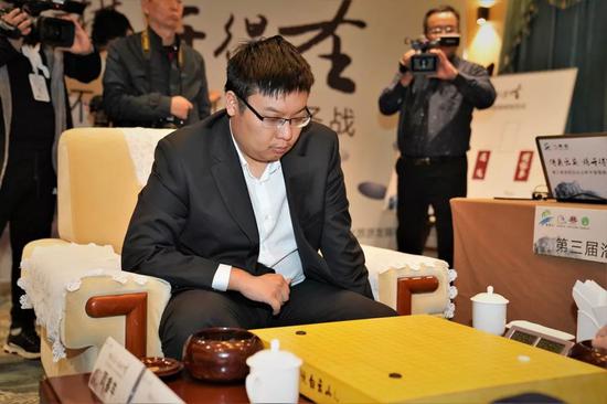巅峰对决棋圣战中原逐鹿白云山第三届洛阳白云山杯中国围棋棋圣战圆满