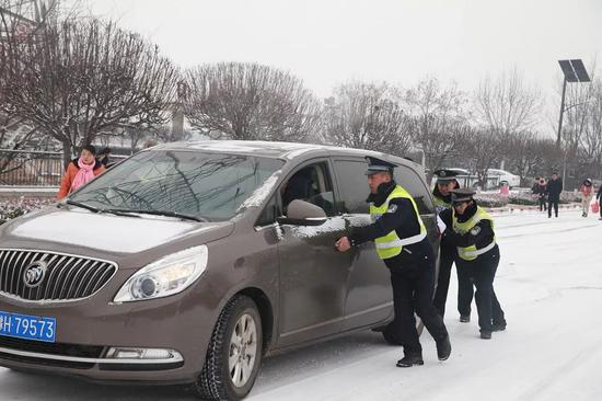 人气爆棚！20.7万游客欢聚云台山过大年！