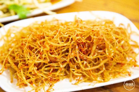 鱼腥草韭菜根居然是这个味!西郊这个不起眼的傣家小馆真的不一般!