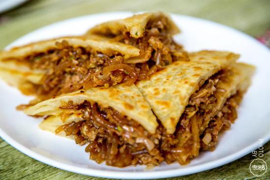 肉多皮薄大馅饼!羊油喷香煎炕馍!找了好久的老式饼店就在这里!