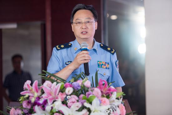 空军军医大学急诊与综合科主任,三级教授;中华口腔医学会急诊专业委员