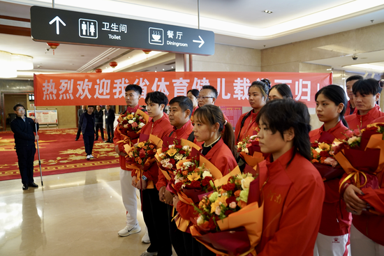 载誉归来！全运会河南健儿回家了