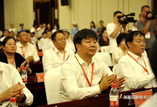 新蔡县委书记邵奉公,县委副书记,县长李勇,县政府副县长侯华灵出席