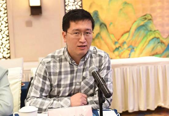 北京大学招生办公室主任助理熊光辉介绍在豫招生情况