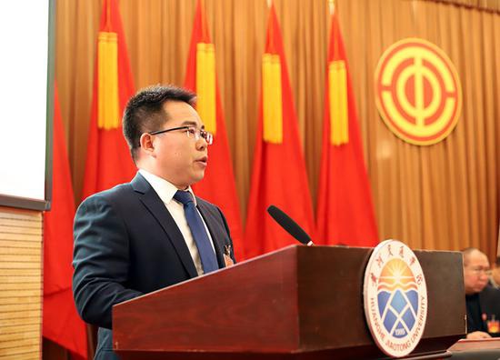 黄河交通学院第一次教职工暨工会会员代表大会胜利召开