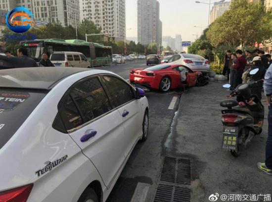 郑州最近一周的车祸图片