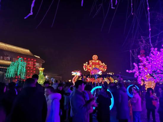 人气爆棚！20.7万游客欢聚云台山过大年！