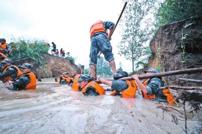 安阳县有多少人口_7 19 生死大营救 危房中战士们救出130多人(2)