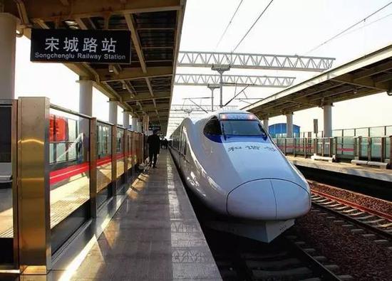 郑开城际铁路,西起郑州东站,东至开封宋城路,新建线路全长53.