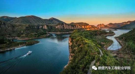 淇河水含沙量小,水流清洌,水味甘甜,流域内峰峦竞秀,千岩万壑,景致