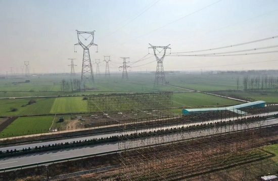 1000千伏南阳~荆门~长沙特高压交流工程&nbsp; 王存芳摄