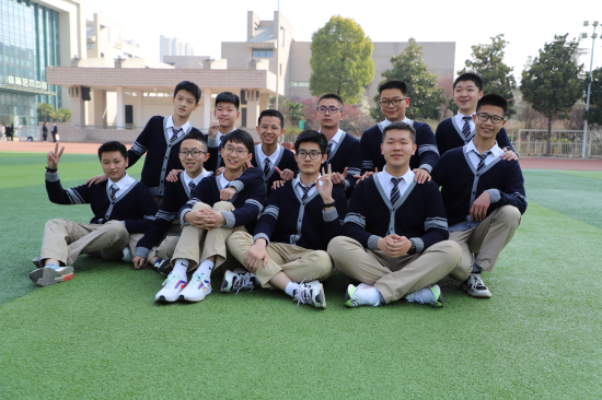 郑州中学初中部12名同学被西安交大少年班录取