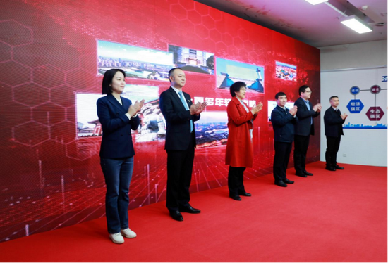 办主任焦元鹏,团市委书记李华敏,洛龙区委常委,宣传部长,副区长田小宁