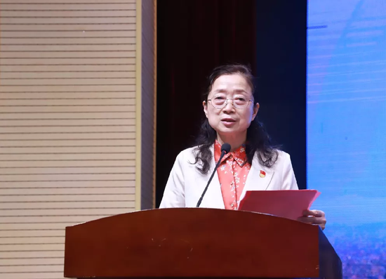 河南省妇女联合会一级巡视员樊平致辞