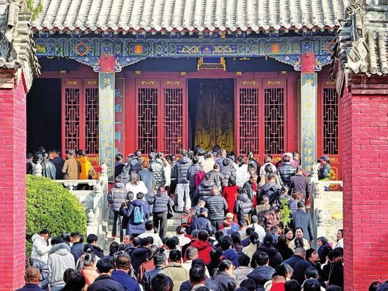 周口淮阳古城迎来“人潮人海” 6天接待游客超百万