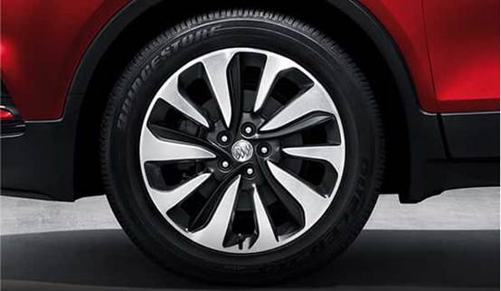 新昂科拉展厅品鉴会暨年中团购会18吋铝合金轮毂 时尚运动的18吋十辐