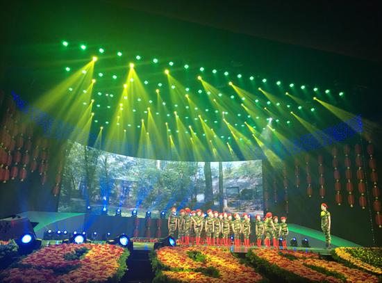 "信仰的力量"——建业教育集团二十周年感恩盛典盛大举行
