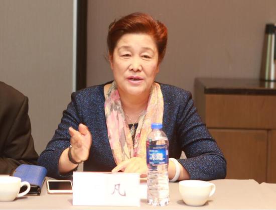 郑州市中心医院党委书记丁凡