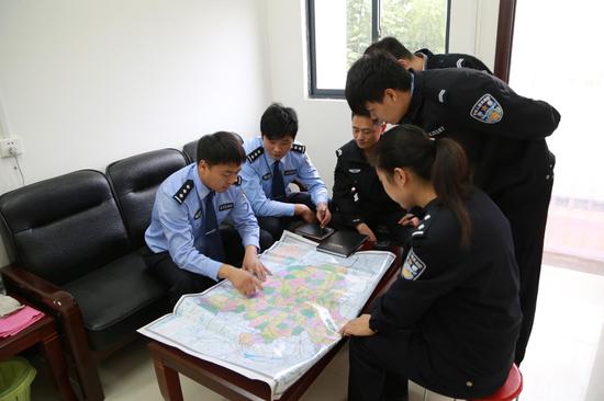 郸城县公安局谢光辉先进事迹材料