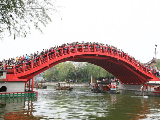 开封清明上河园虹桥