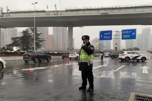 最新路况！郑州38处结冰路段公布，驾车需谨慎