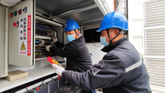 火速为位于许昌新区实验学校内的新建方舱核酸快检实验室进行临时接电