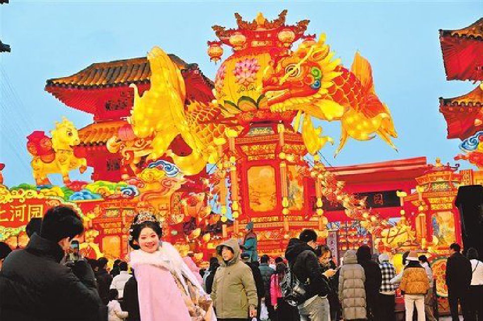 張燈結彩迎元宵