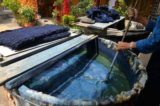 非遗中国:白族扎染技艺|扎染|白族|国家级非物质文化遗产_新浪历史_新