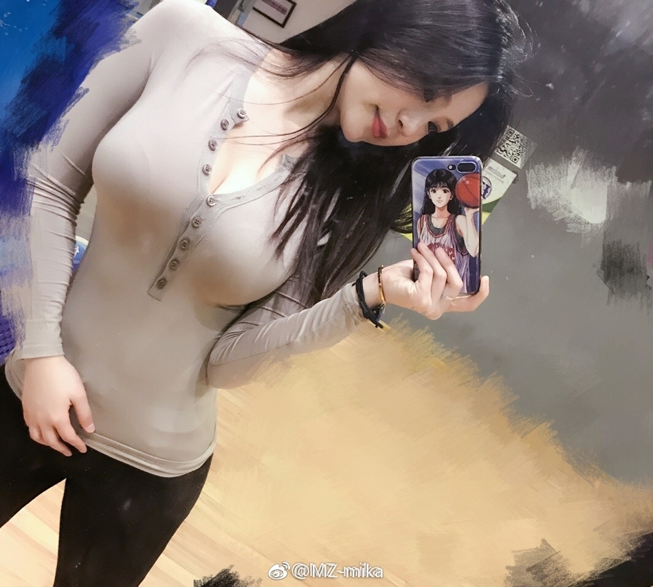 ufc中国举牌女郎选拔赛选手美照