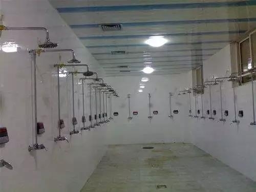 实拍:让南方同学闻风丧胆的北方澡堂长啥样?