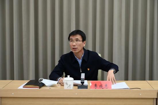 单位人才工作目标考评结果,调整了市人才工作领导小组办公室组成人员