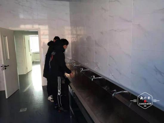 阿城改造22所农村中小学校旱厕师生用上了室内水冲厕所